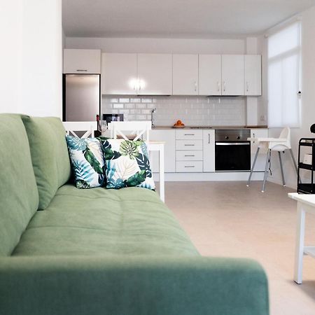 Homeforguest Atico Martina Con Terraza En Los Cristianos 로스크리스티아노스 외부 사진