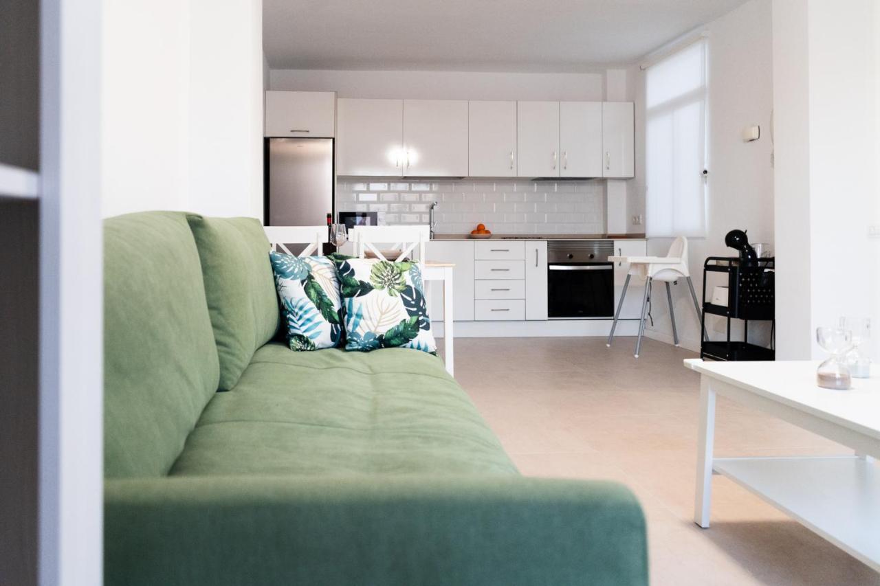 Homeforguest Atico Martina Con Terraza En Los Cristianos 로스크리스티아노스 외부 사진