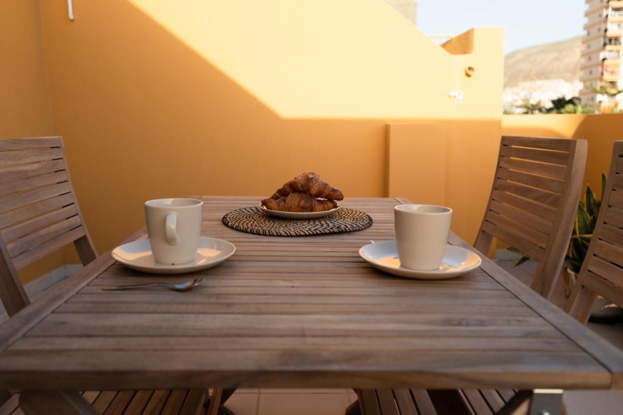 Homeforguest Atico Martina Con Terraza En Los Cristianos 로스크리스티아노스 외부 사진